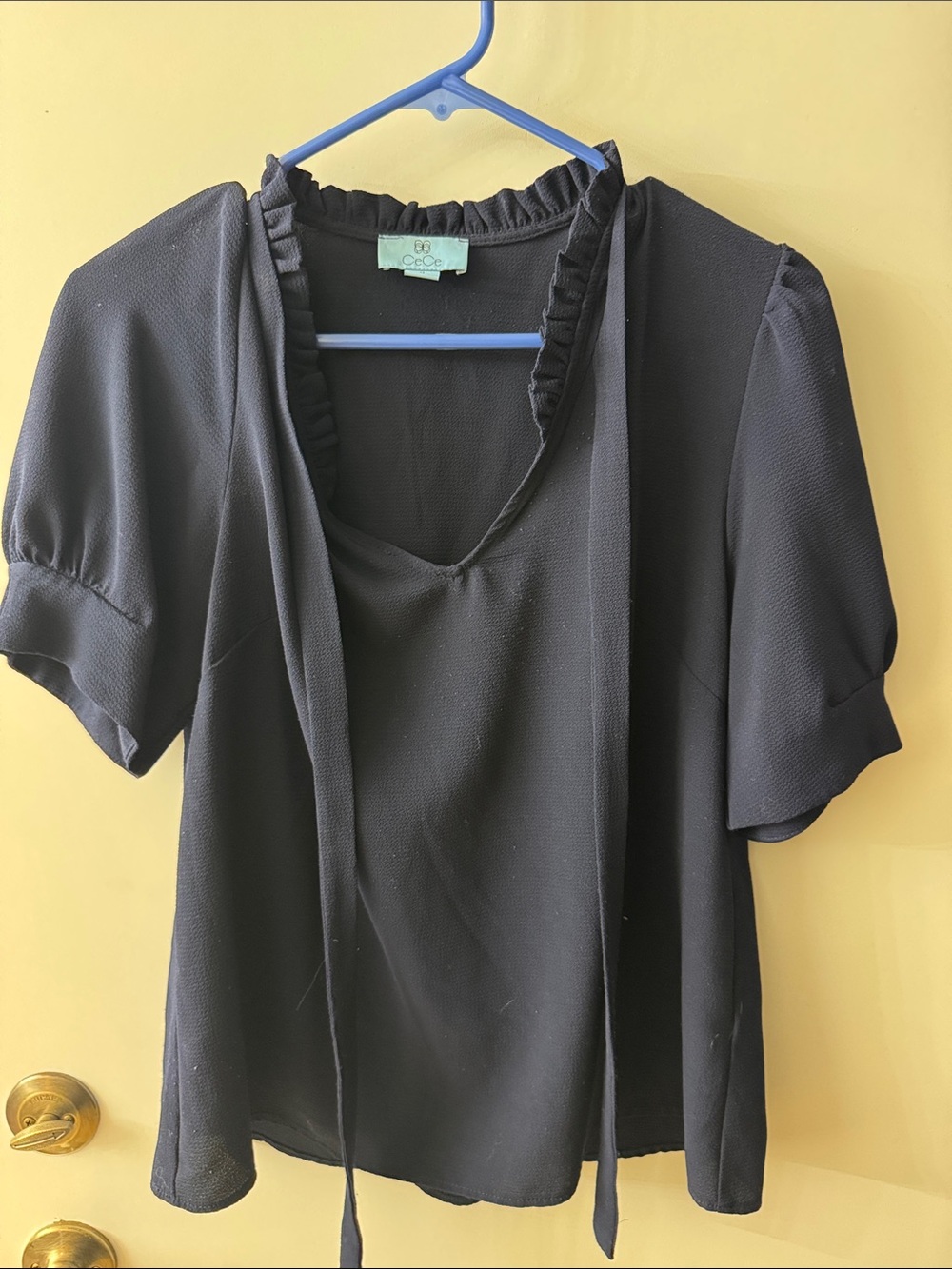 CeCe Black V-Neck Tie-Front Short Sleeve Blouse